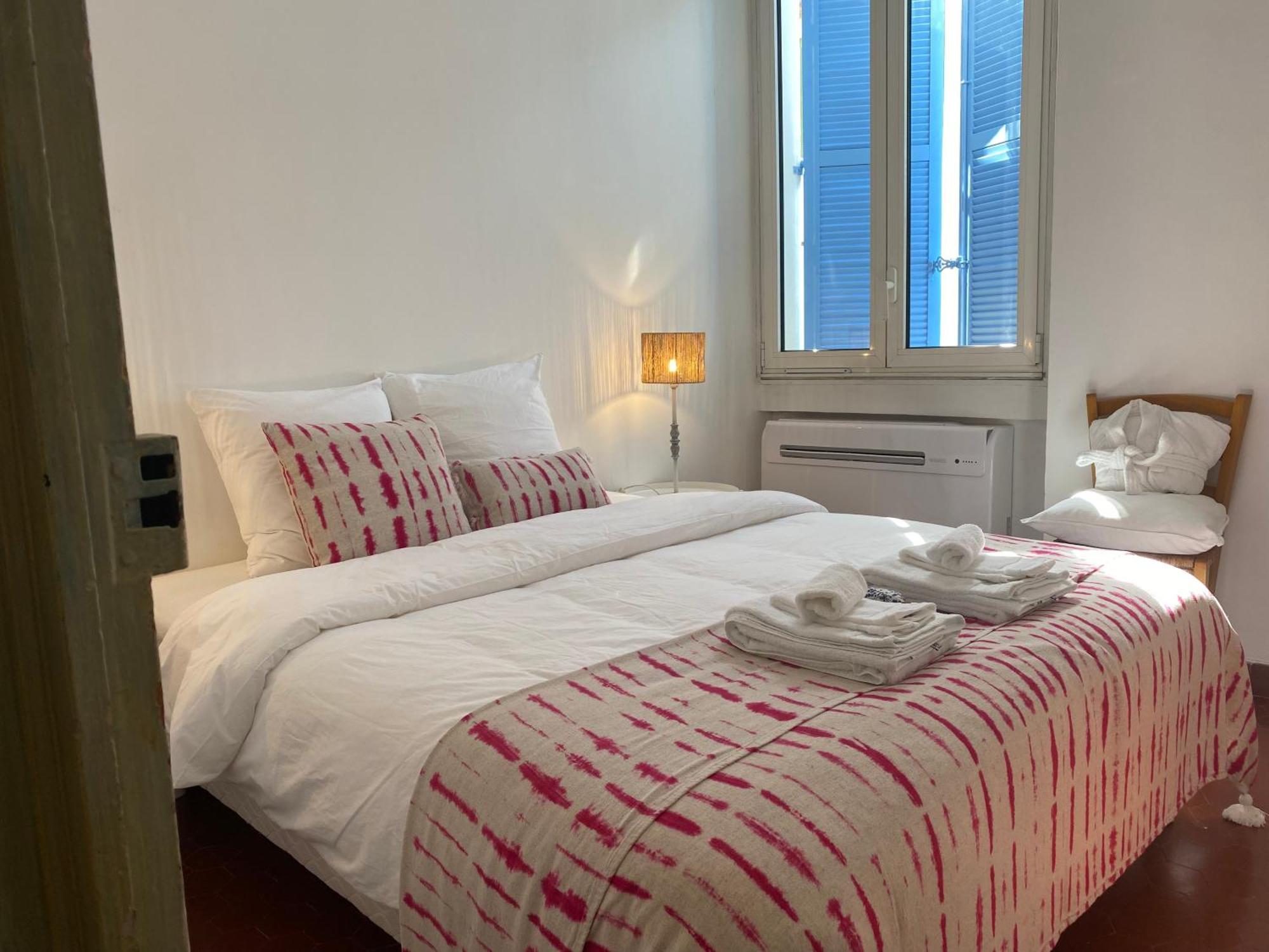 Click! Casa Lamartine Fabulous Ideal Location Walk To All!!! Cassis Exteriér fotografie